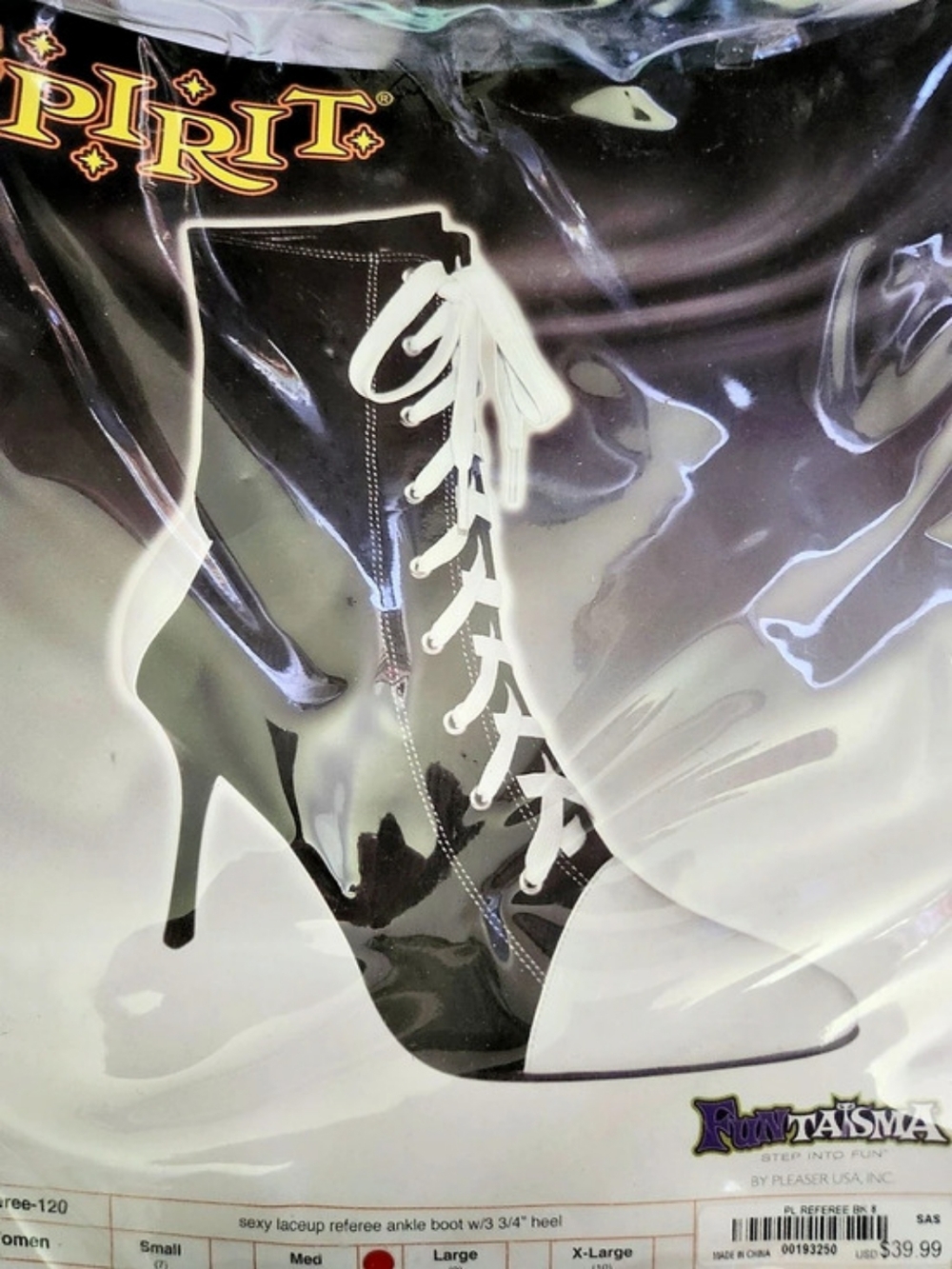 Referee Black & White Lace-Up Heeled Boots US 8